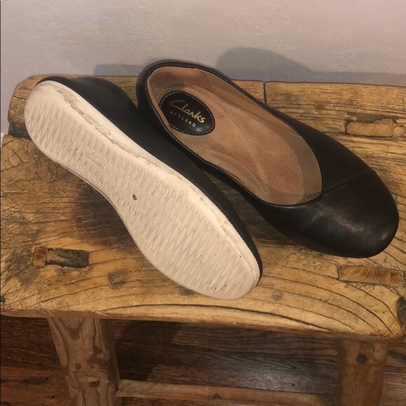 clarks artisan flats
